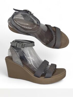 Crocs Womens Leigh Wedge Sandal